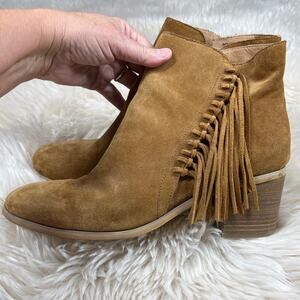 Kenneth Cole Reaction Rowdy Fringed Ankle Booties Womens sz 11M Chunky Heel Lth